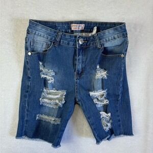 Trendy Ripped Jean Shorts |‎ Urban Streetwear Look – Size 11